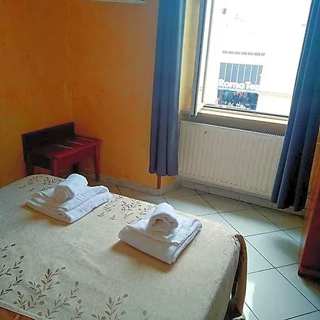 Hotel Ferrari 2*